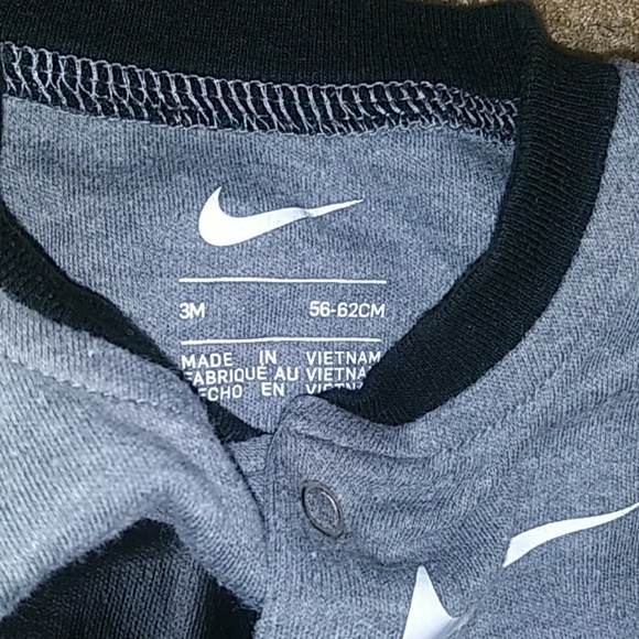 Nike onesie - Picture 4 of 5